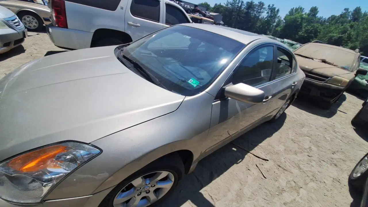Photo of 2009 Nissan Altima