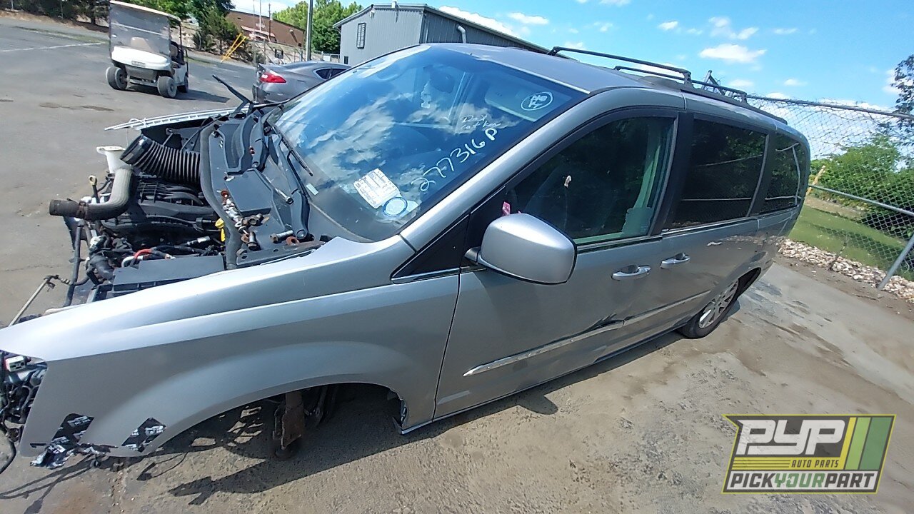 Photo of 2014 Chrysler Town & Country