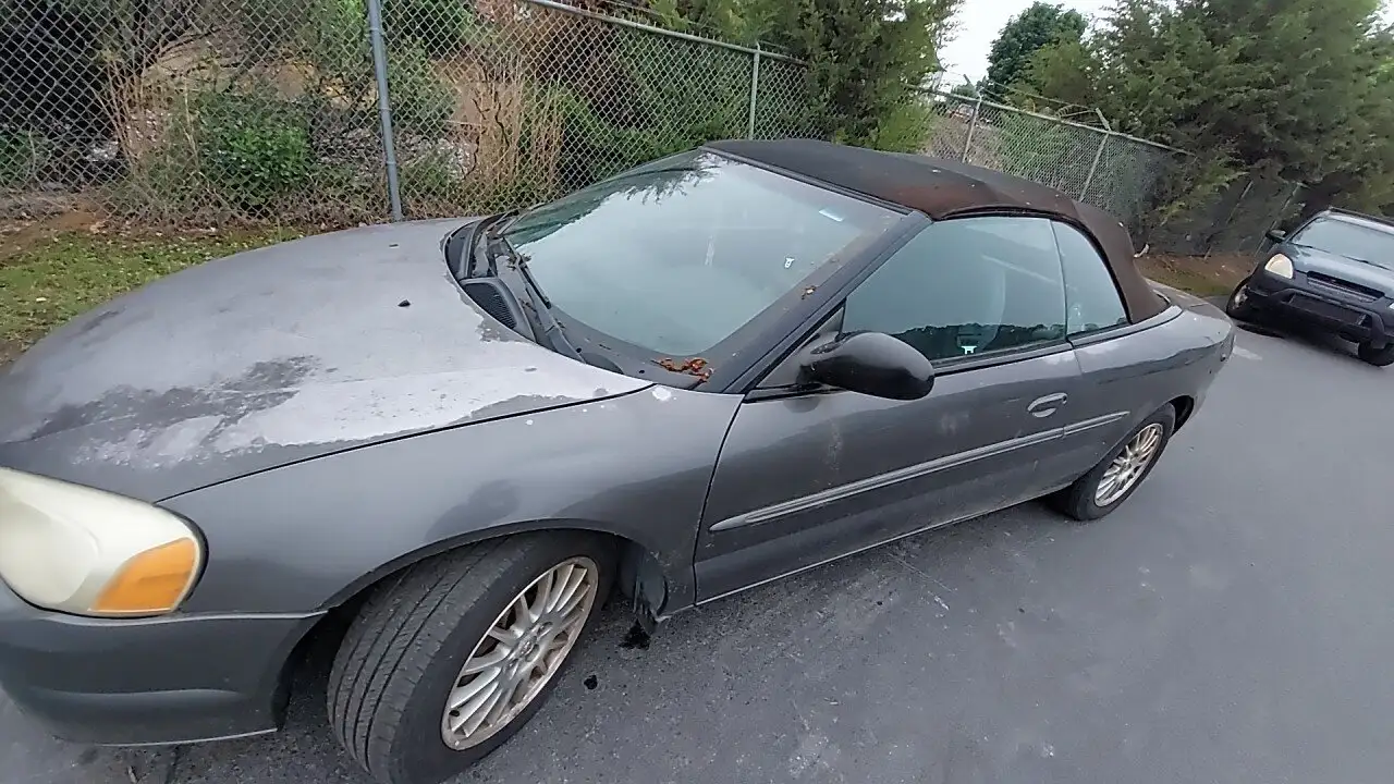 Photo of 2005 Chrysler Sebring