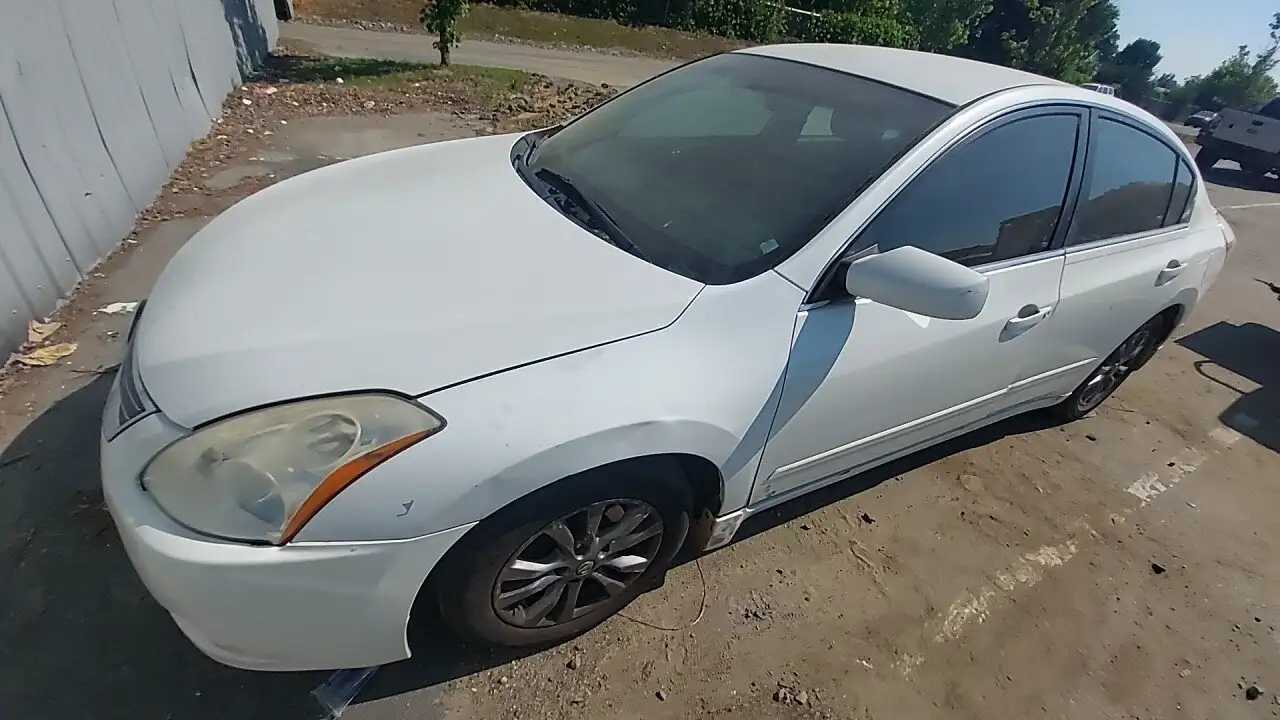 Photo of 2010 Nissan Altima