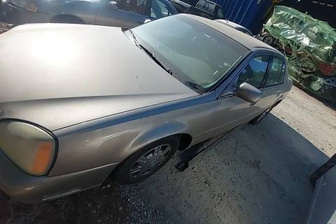 Photo of 2004 Cadillac Deville