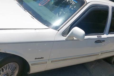 Photo of 1997 Lincoln Town Car