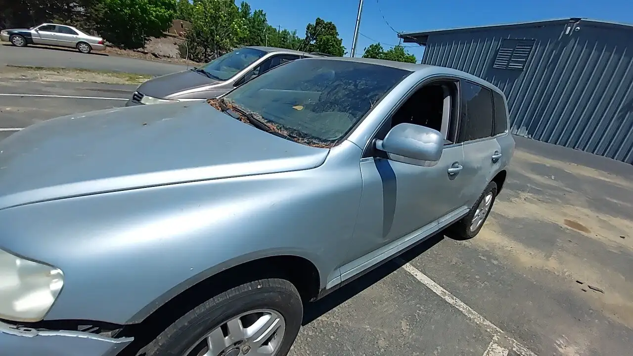 Photo of 2004 Volkswagen Touareg