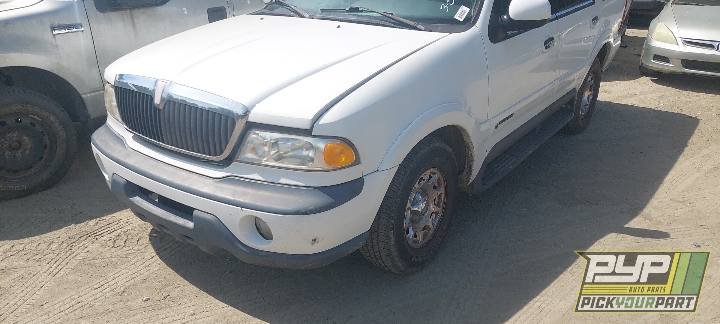 Photo of 1999 Lincoln Navigator