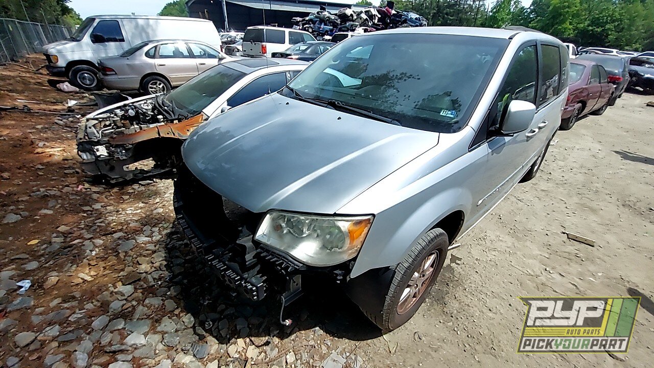 Photo of 2012 Chrysler Town & Country