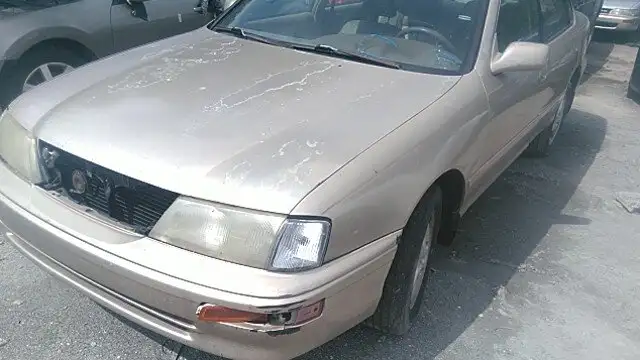 Photo of 1996 Toyota Avalon