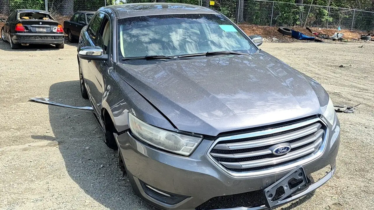 Photo of 2013 Ford Taurus