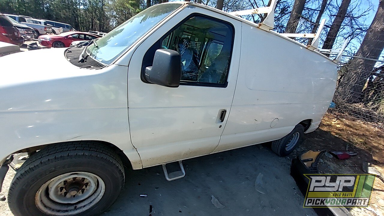 Photo of 2006 Ford E-250