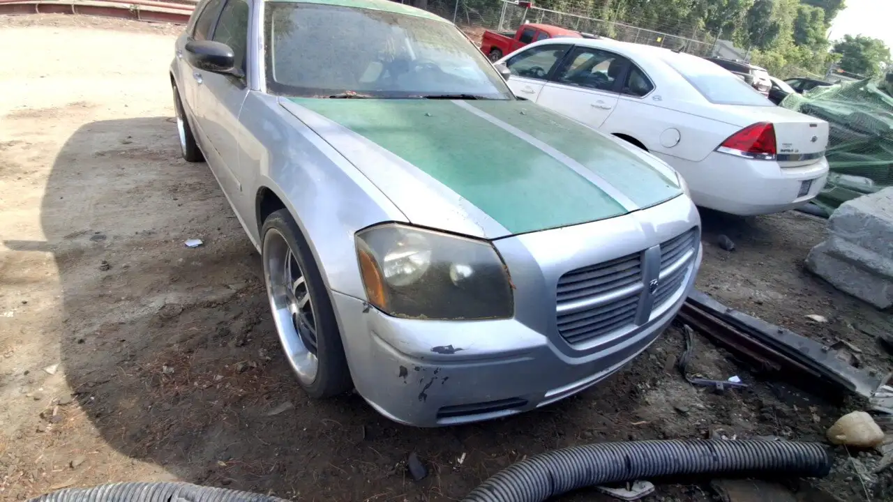 Photo of 2006 Dodge Magnum