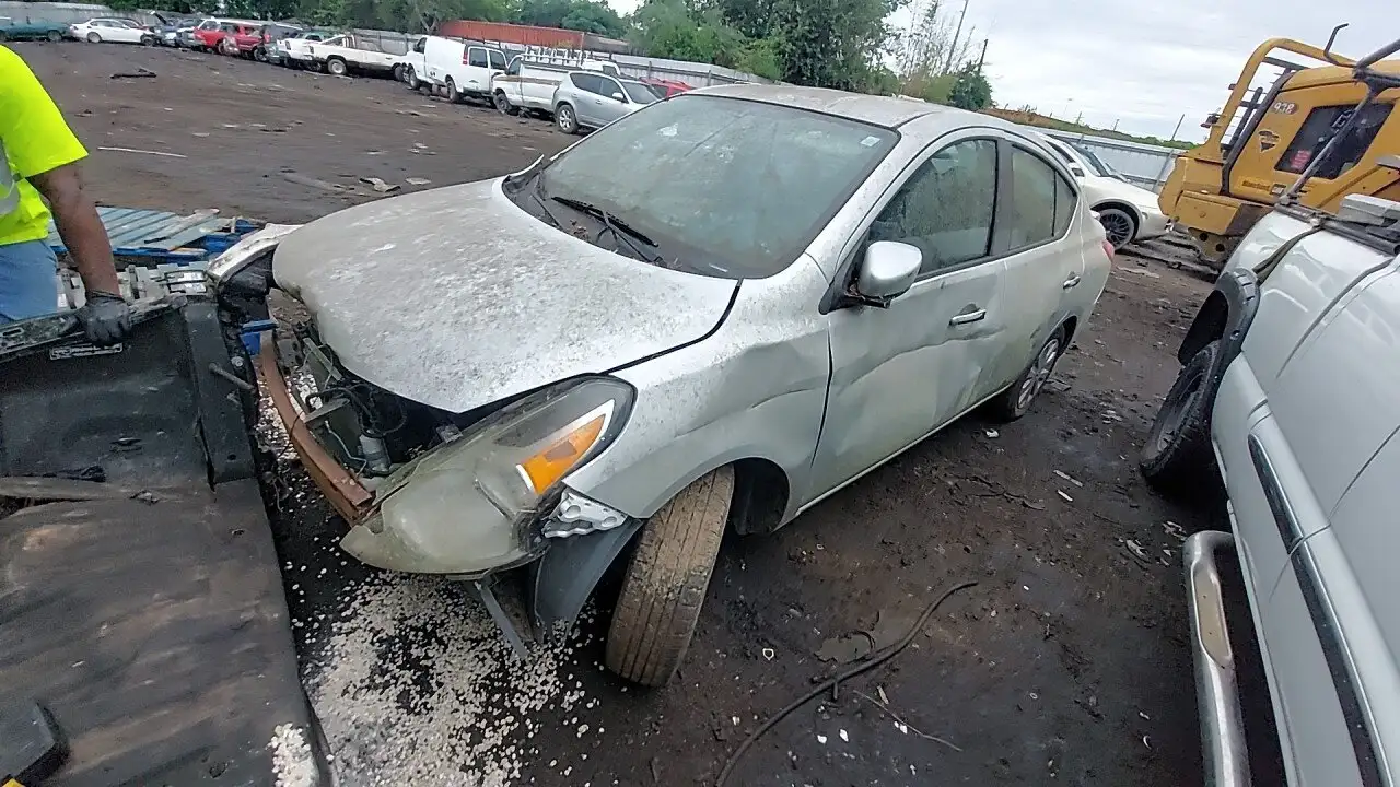 Photo of 2016 Nissan Versa