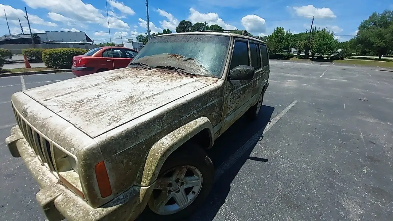 Photo of 2001 Jeep Cherokee