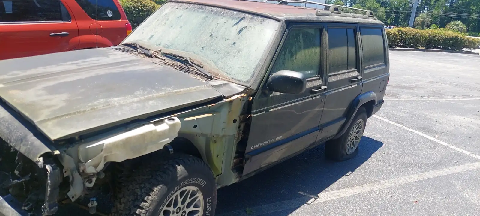 Photo of 1999 Jeep Cherokee