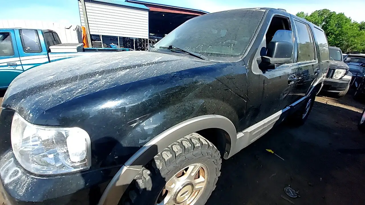 Photo of 2003 Ford Expedition