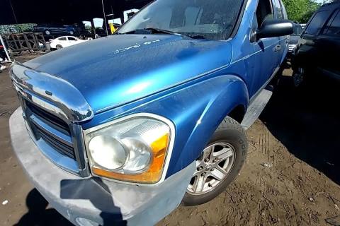 Photo of 2005 Dodge Durango