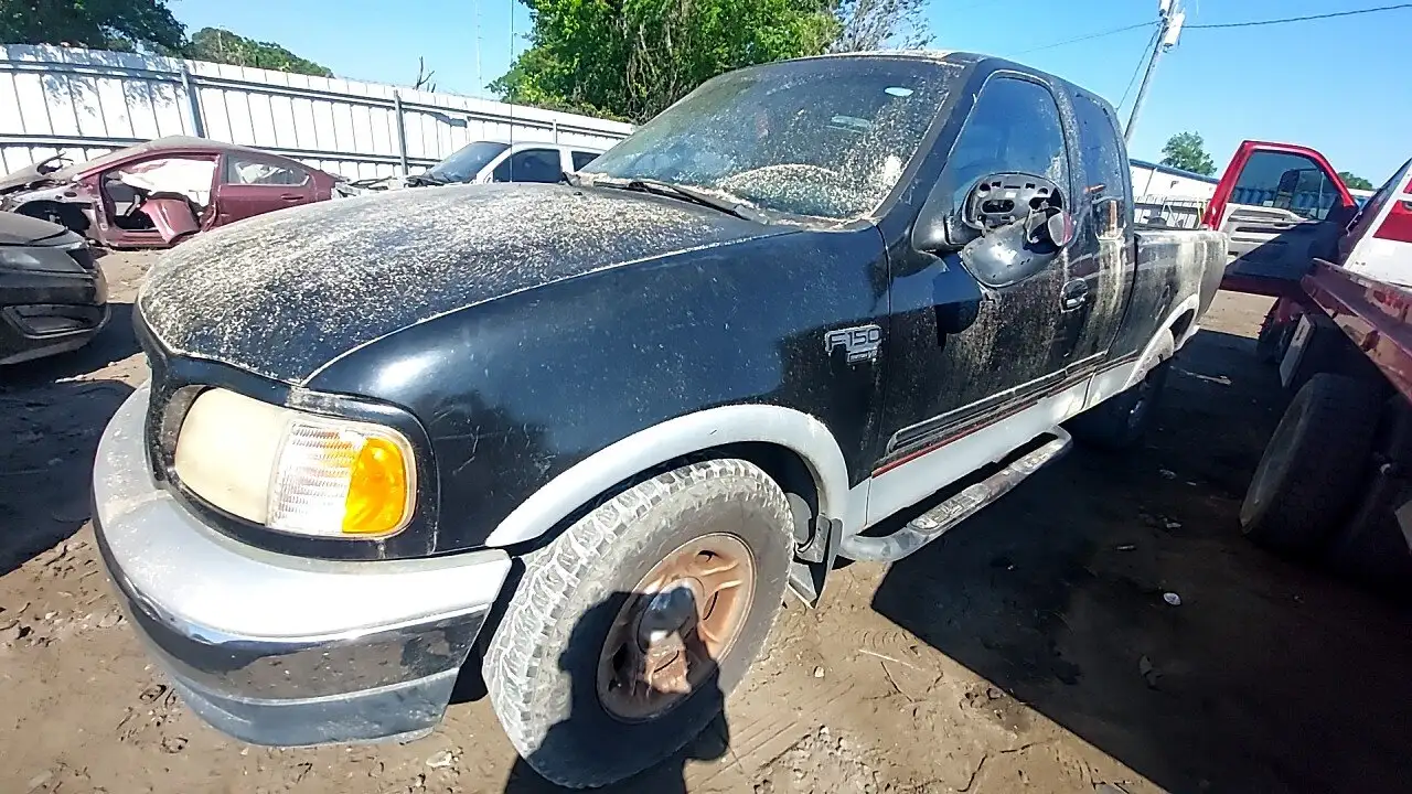 Photo of 2000 Ford F-150