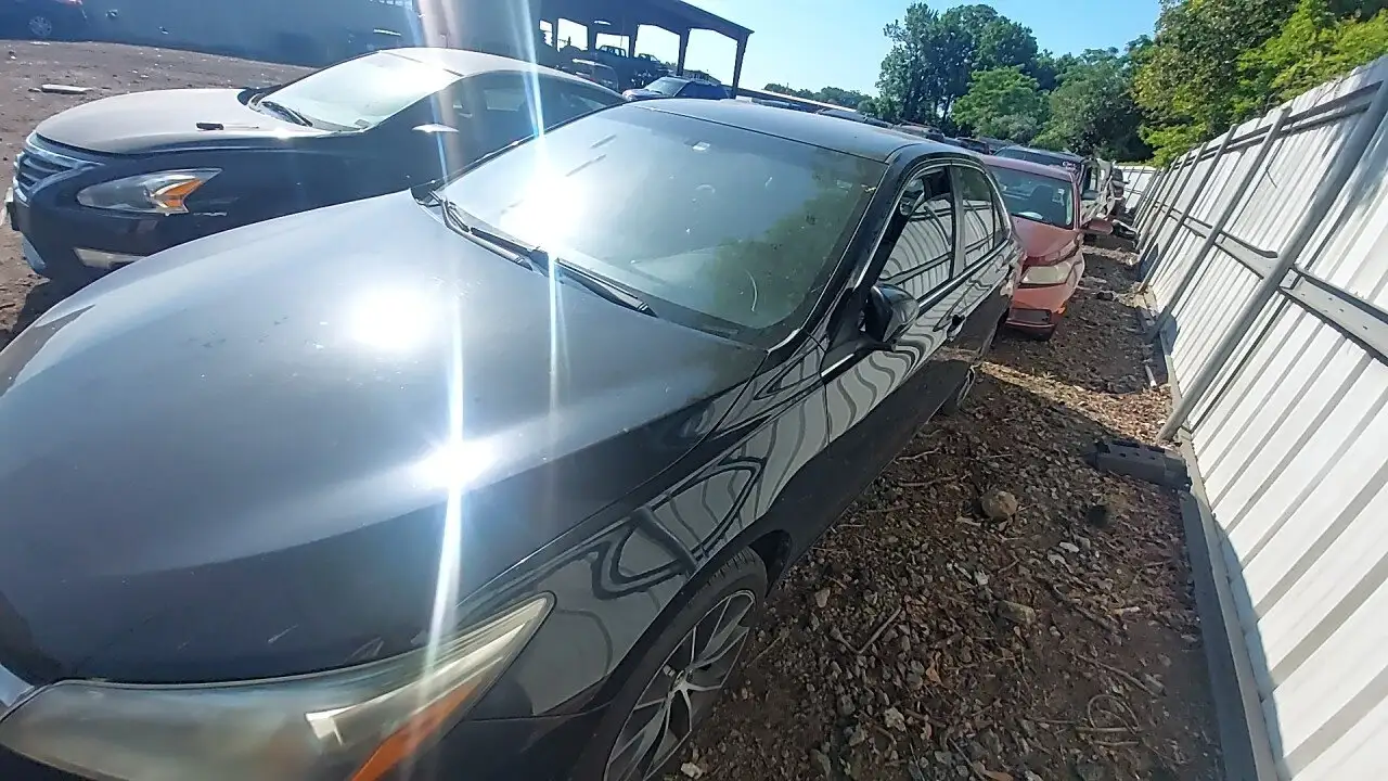 Photo of 2016 Toyota Camry