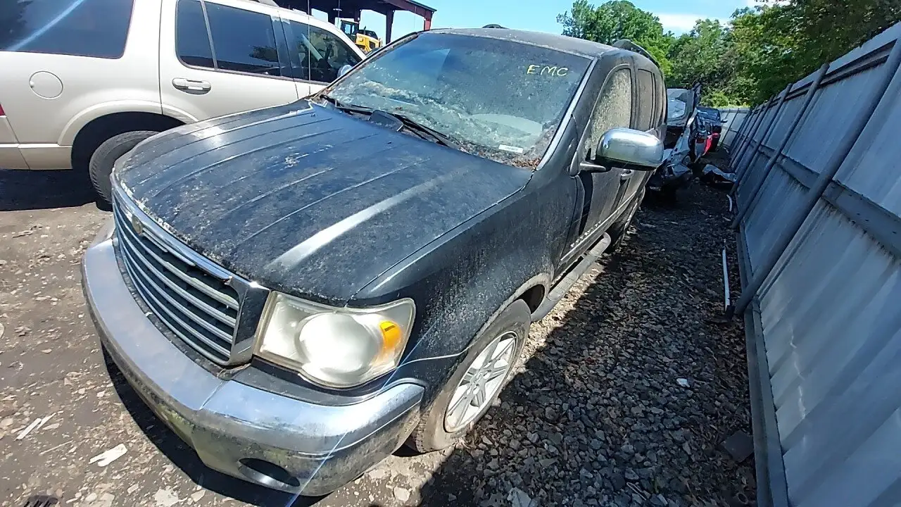 Photo of 2008 Chrysler Aspen