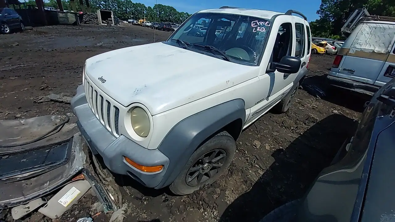 Photo of 2002 Jeep Liberty
