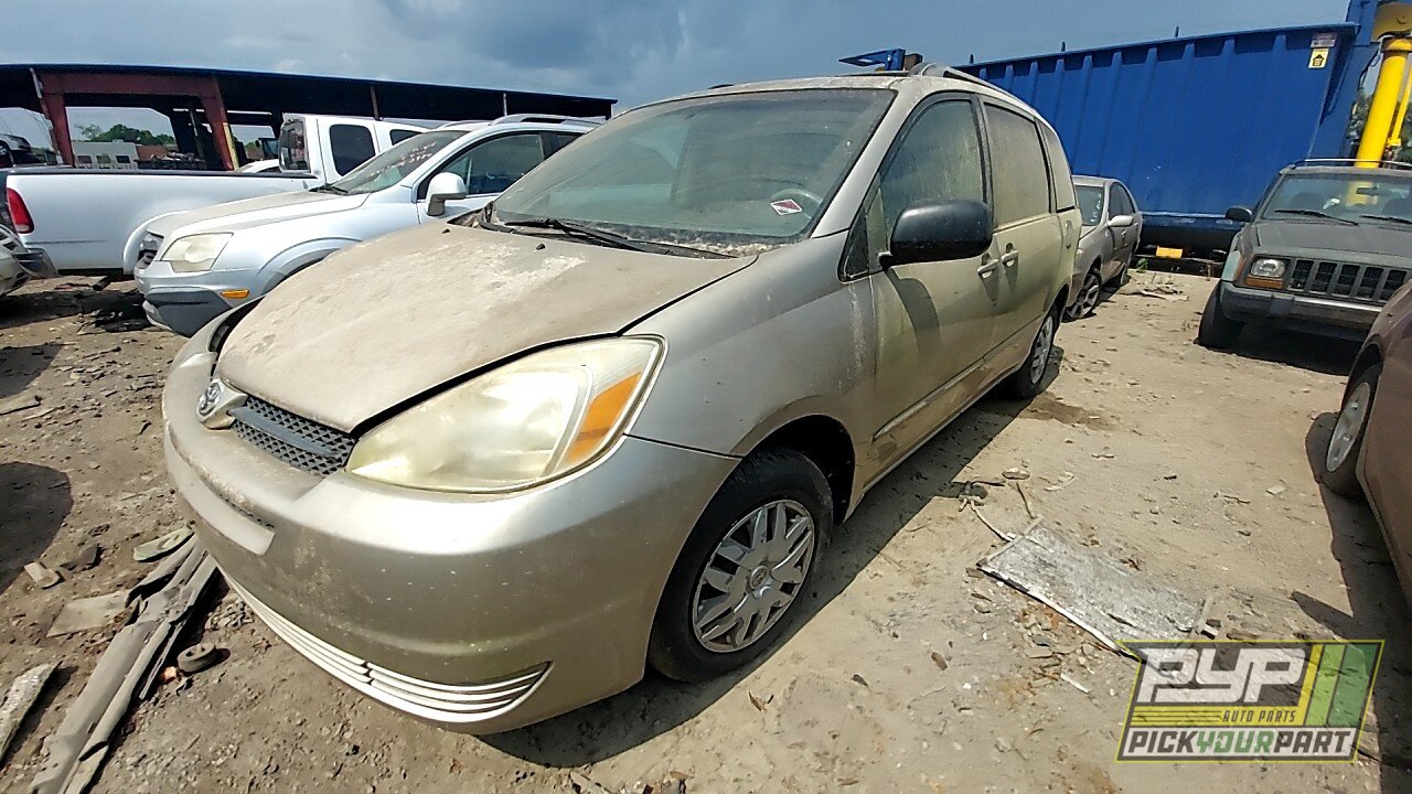 Photo of 2005 Toyota Sienna