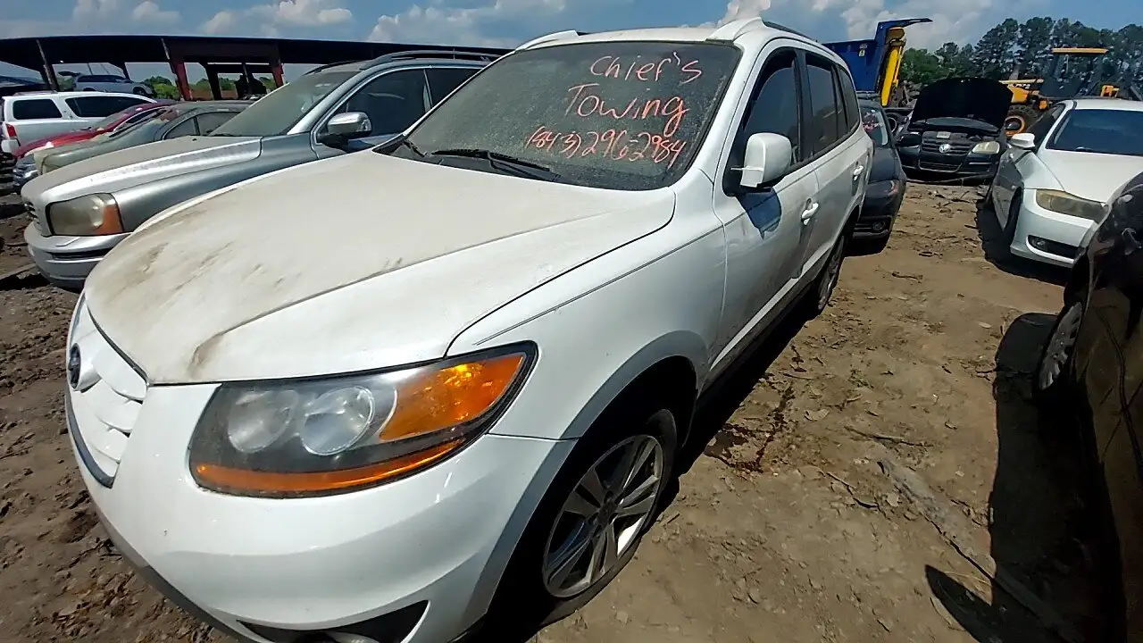 Photo of 2011 Hyundai Santa Fe