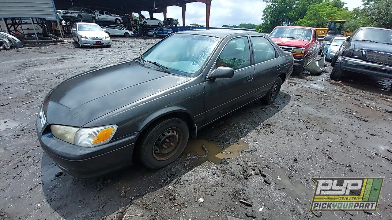 Photo of 2000 Toyota Camry