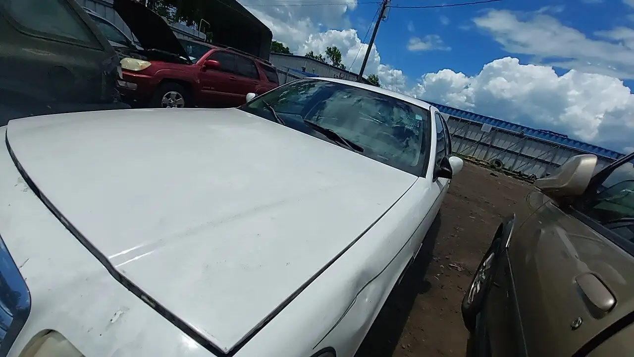 Photo of 2002 Ford Crown Victoria
