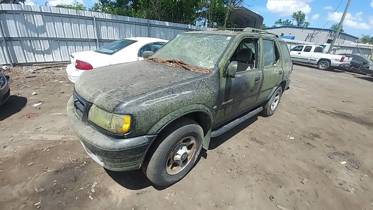 Photo of 2000 Honda Passport