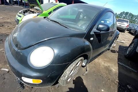 Photo of 2000 Volkswagen Beetle