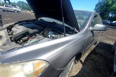 Photo of 2011 Chevrolet Malibu