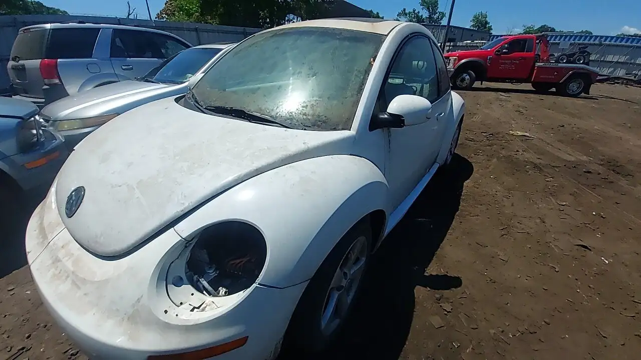 Photo of 2008 Volkswagen Beetle