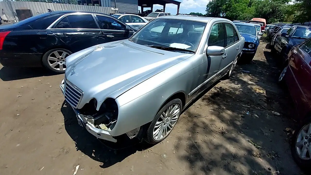 Photo of 2002 Mercedes-Benz E320