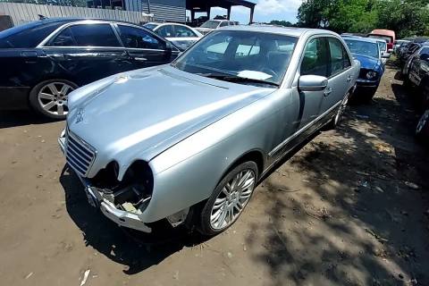 Photo of 2002 Mercedes-Benz E320