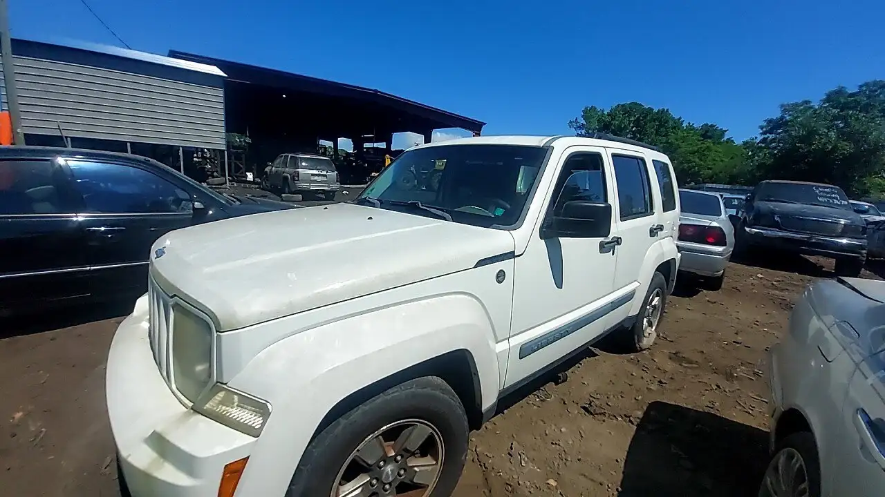 Photo of 2008 Jeep Liberty