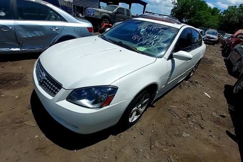 Photo of 2005 Nissan Altima