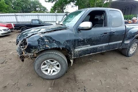 Photo of 2004 Toyota Tundra