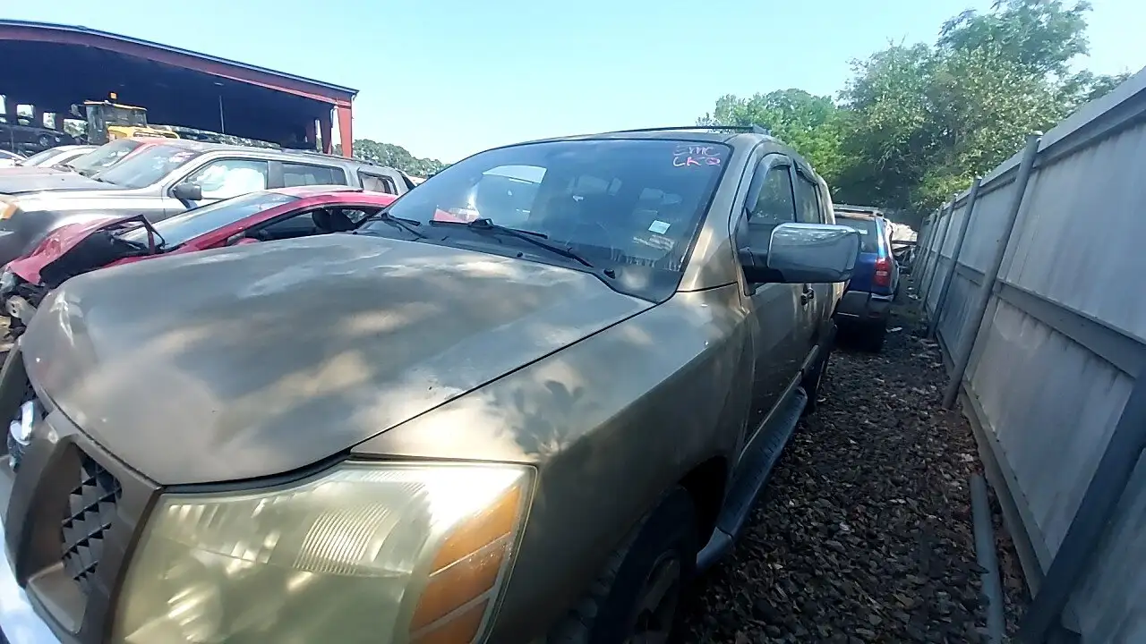 Photo of 2004 Nissan Pathfinder Armada