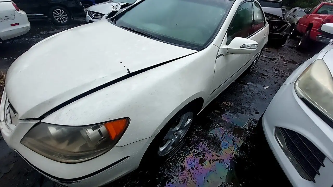 Photo of 2005 Acura Rl