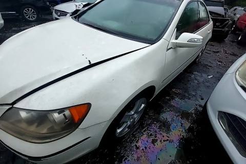 Photo of 2005 Acura Rl