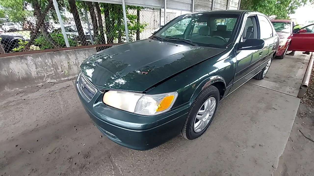 Photo of 2000 Toyota Camry
