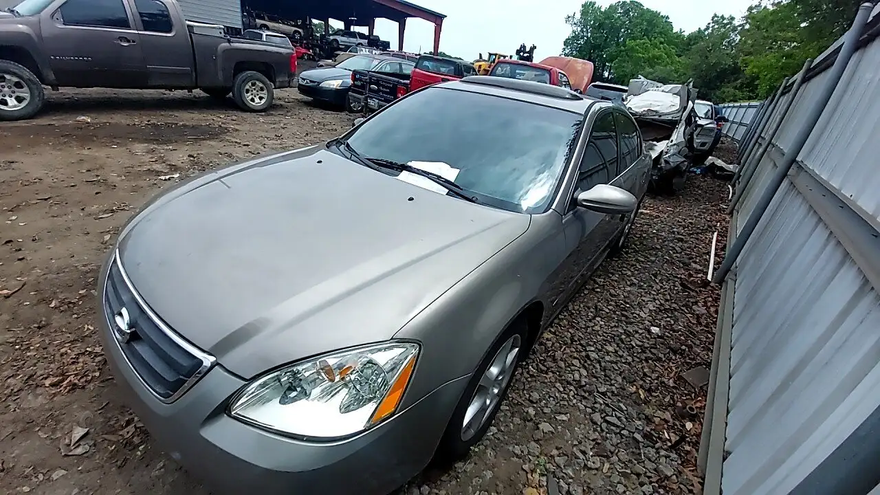 Photo of 2003 Nissan Altima