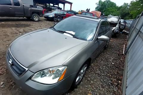 Photo of 2003 Nissan Altima