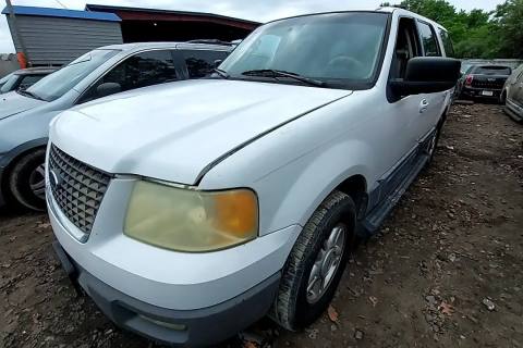 Photo of 2004 Ford Expedition
