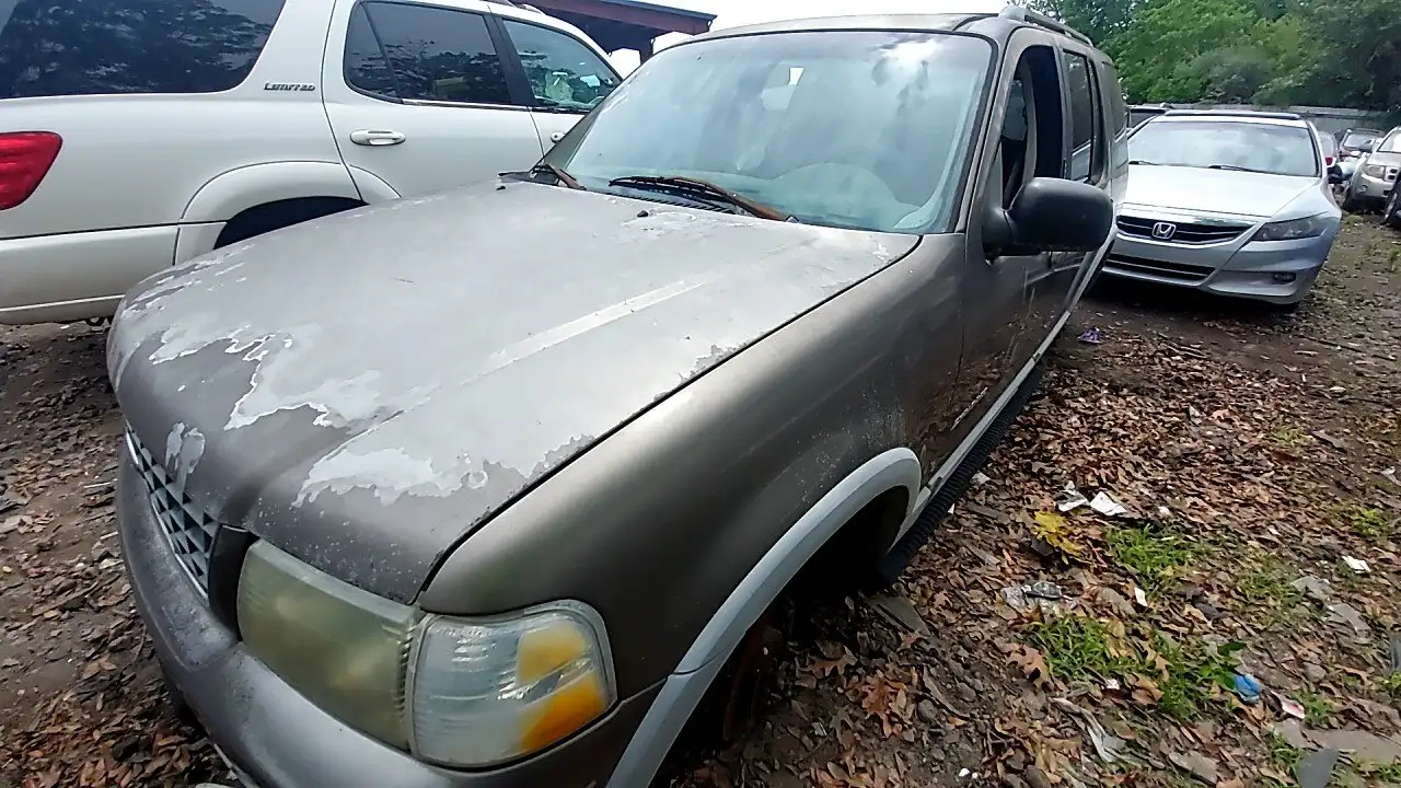 Photo of 2002 Ford Explorer