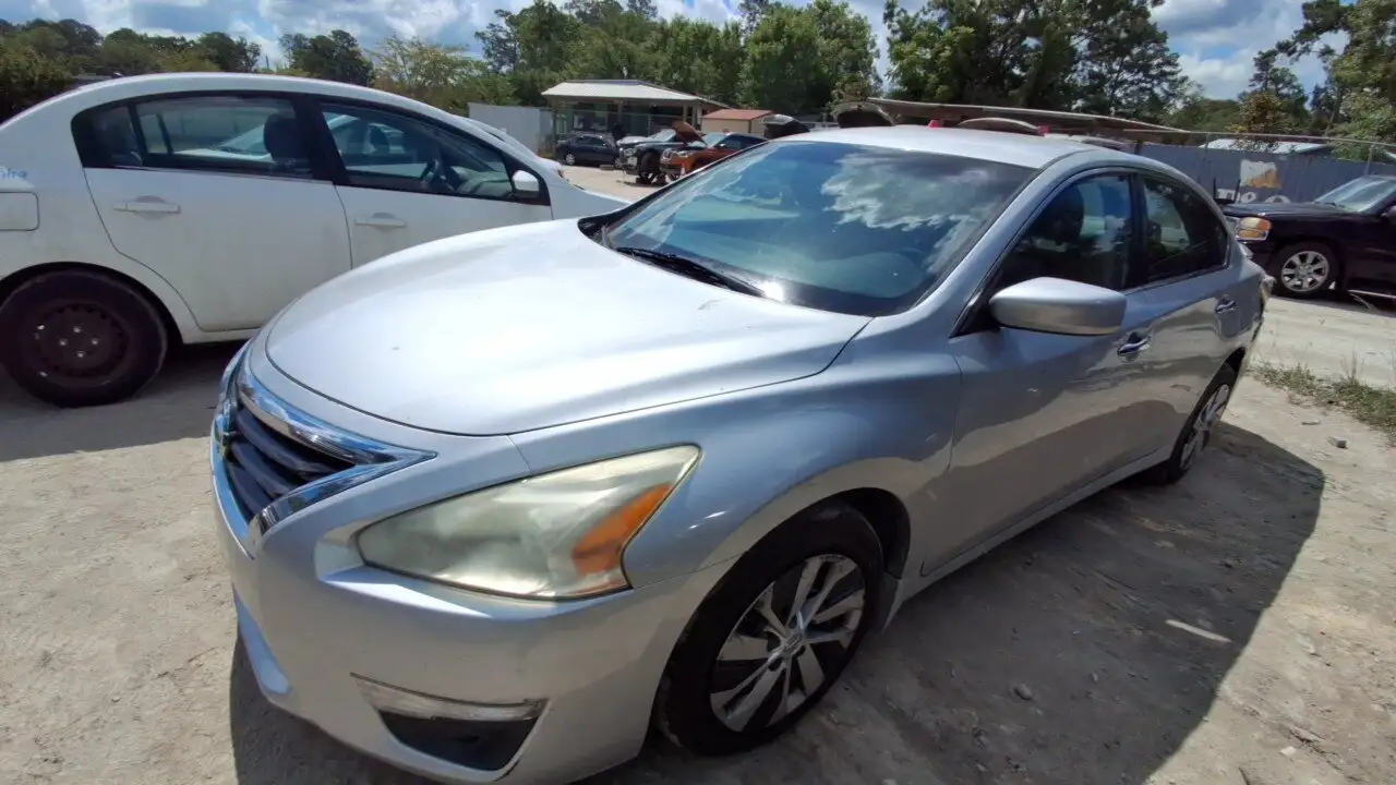 Photo of 2015 Nissan Altima