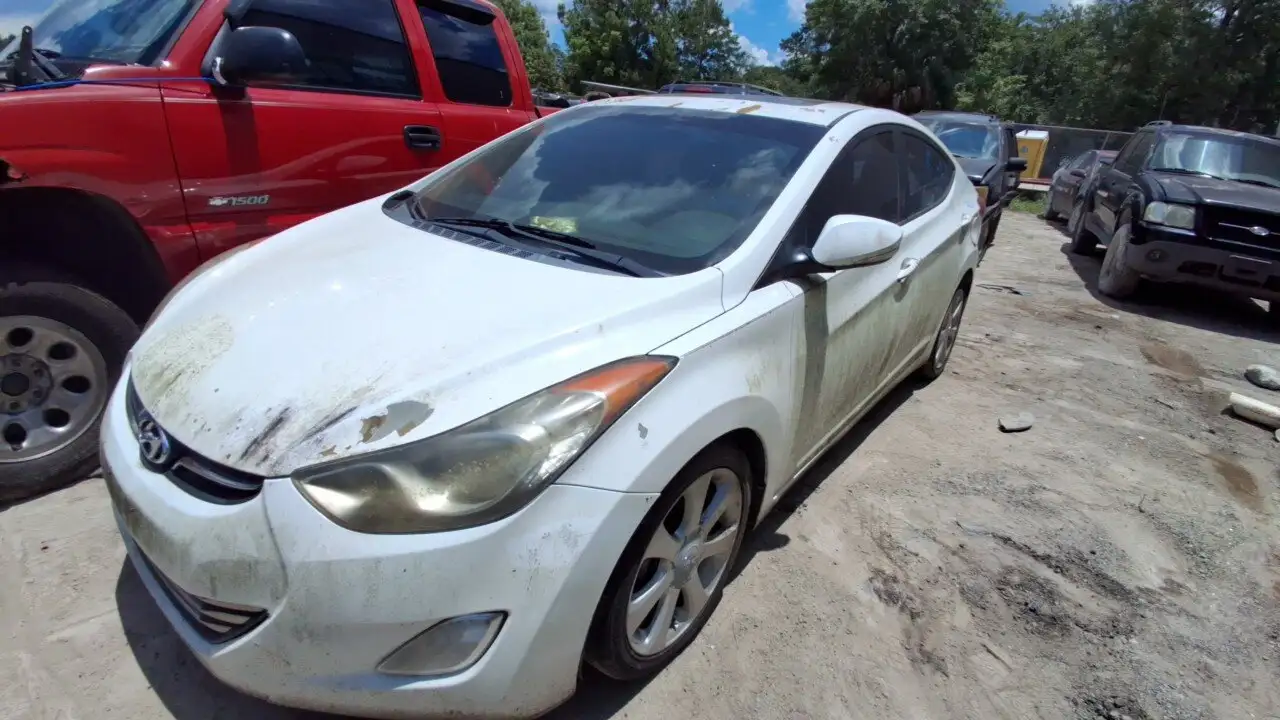 Photo of 2013 Hyundai Elantra
