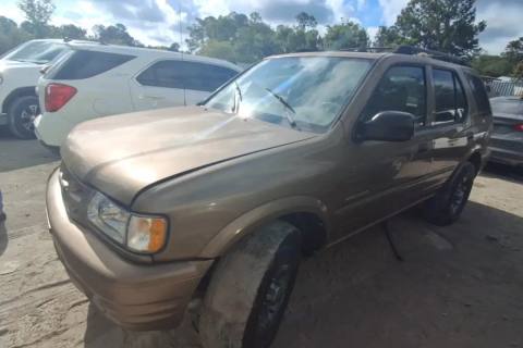 Photo of 2002 Isuzu Rodeo