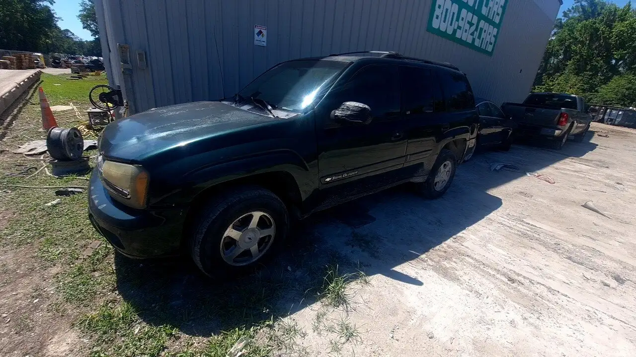 Photo of 2002 Chevrolet Trailblazer