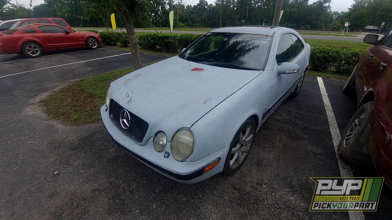 Photo of 2002 Mercedes-Benz Clk320