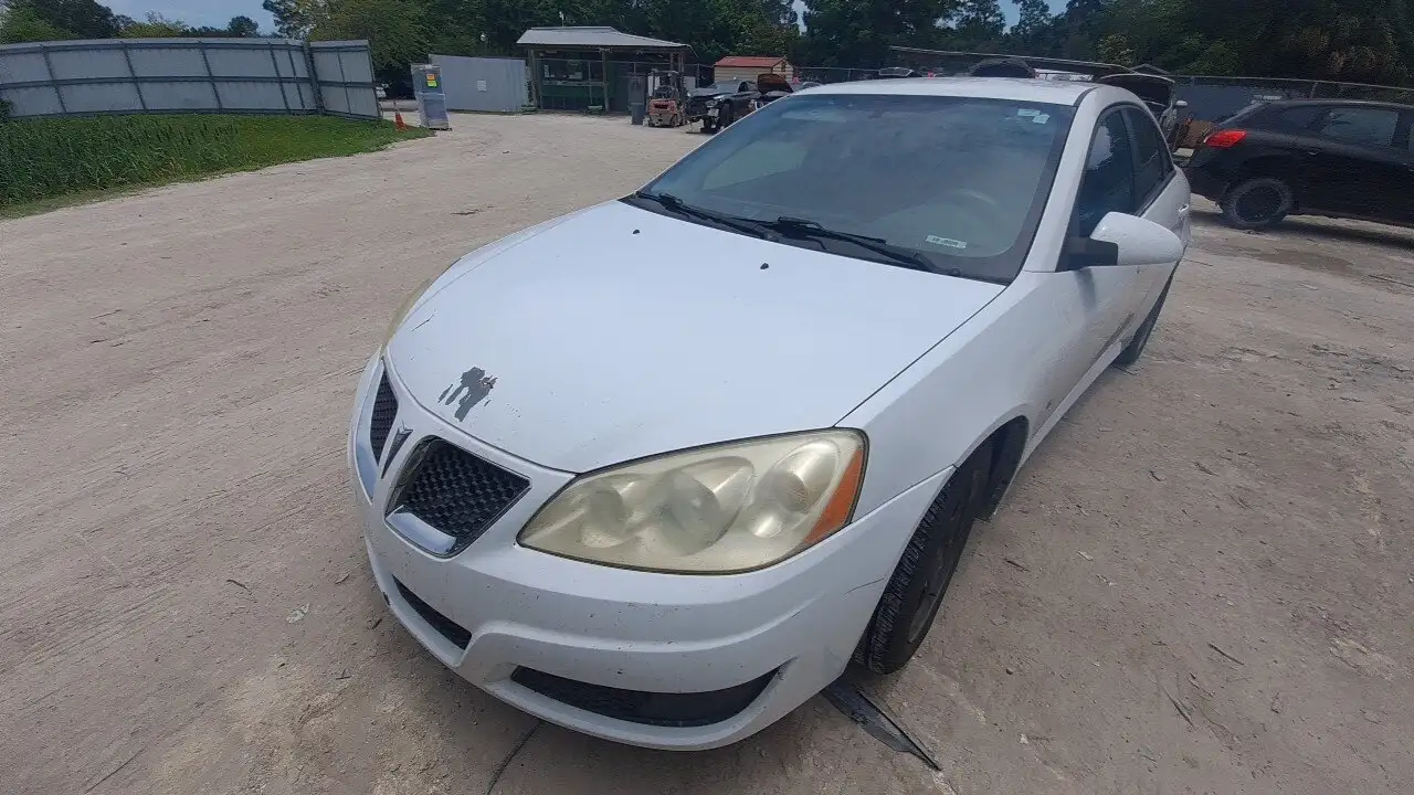 Photo of 2010 Pontiac G6