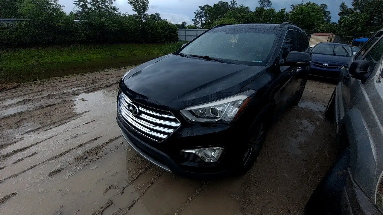 Photo of 2015 Hyundai Santa Fe